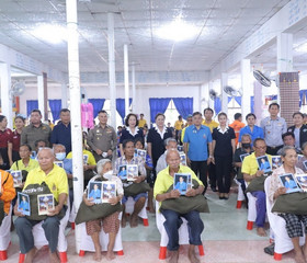 นายชัยพจน์ จรูญพงศ์ ผู้ว่าราชการจังหวัดเลย ... พารามิเตอร์รูปภาพ 1