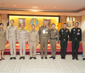 พลเรือเอก พงษ์เทพ หนูเทพ องคมนตรี ประธานกรรมการบริหาร ... พารามิเตอร์รูปภาพ 14