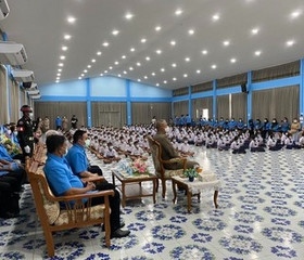 พลเรือเอก พงษ์เทพ หนูเทพ องคมนตรี ... พารามิเตอร์รูปภาพ 10