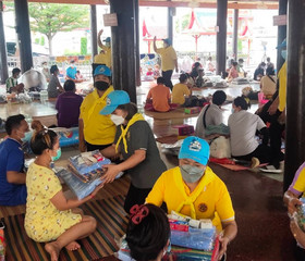เชิญสิ่งของพระราชทานเร่งด่วนให้เเก่ราษฎรที่ได้รับความเดือดร้อนจากเหตุอัคคีภัยโรงงานโฟมพลาสติก ย่านกิ่งแก้ว อ.บางพลี จ.สมุทรปราการ ... พารามิเตอร์รูปภาพ 5