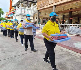 เชิญสิ่งของพระราชทานเร่งด่วนให้เเก่ราษฎรที่ได้รับความเดือดร้อนจากเหตุอัคคีภัยโรงงานโฟมพลาสติก ย่านกิ่งแก้ว อ.บางพลี จ.สมุทรปราการ ... พารามิเตอร์รูปภาพ 6