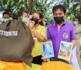 พลเอก กัมปนาท รุดดิษฐ์ ร่วมกับมูลนิธิราชประชานุเคราะห์ ... พารามิเตอร์รูปภาพ 6