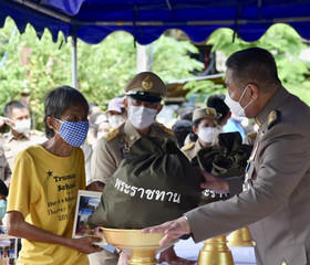 นายพลากร สุวรรณรัฐ องคมนตรี ... พารามิเตอร์รูปภาพ 8