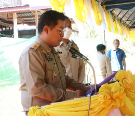 นายสันทัด แสนทอง รองผู้ว่าราชการจังหวัดสุรินทร์ ... พารามิเตอร์รูปภาพ 4